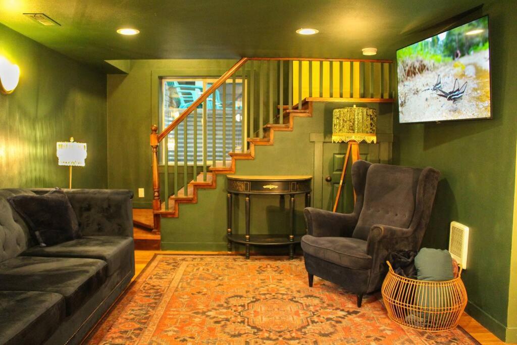 Heart Of Woodstock, 10 Min Walk To Reed, With Private Garage! Διαμέρισμα Πόρτλαντ Εξωτερικό φωτογραφία