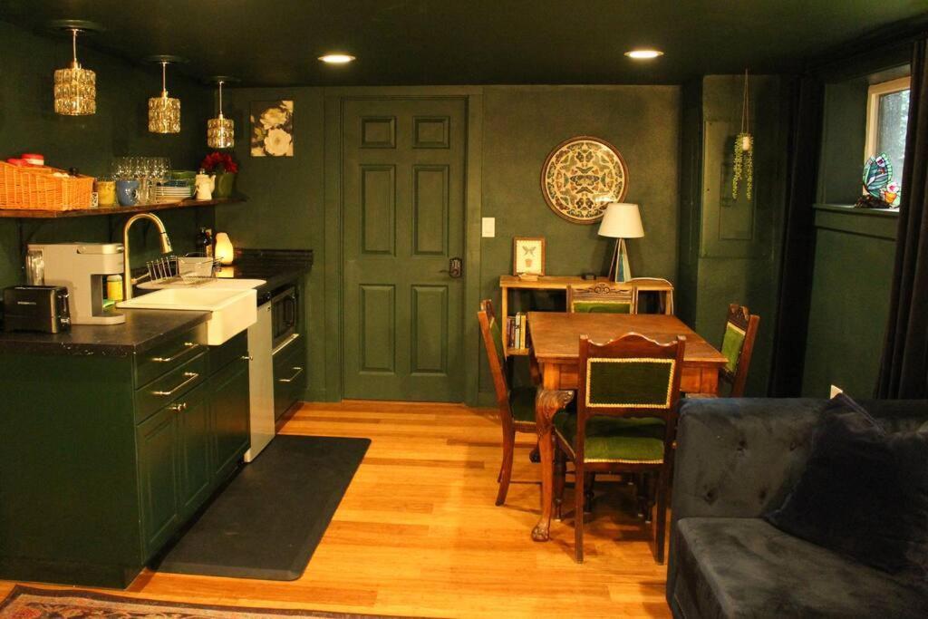 Heart Of Woodstock, 10 Min Walk To Reed, With Private Garage! Διαμέρισμα Πόρτλαντ Εξωτερικό φωτογραφία